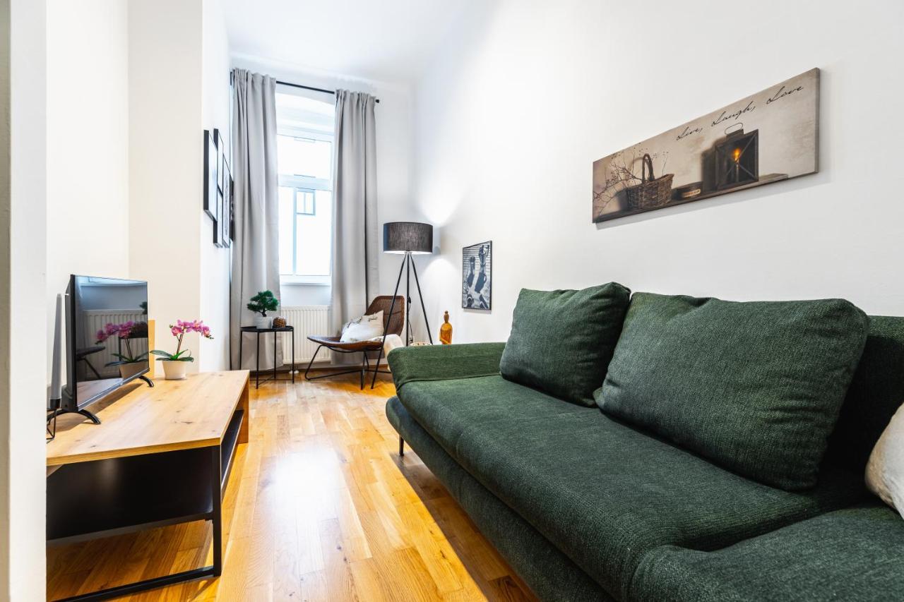 Stylish Designed Apartment In A Calm District Vienna Exterior photo
